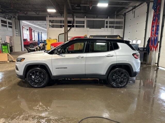 new 2024 Jeep Compass car, priced at $27,905
