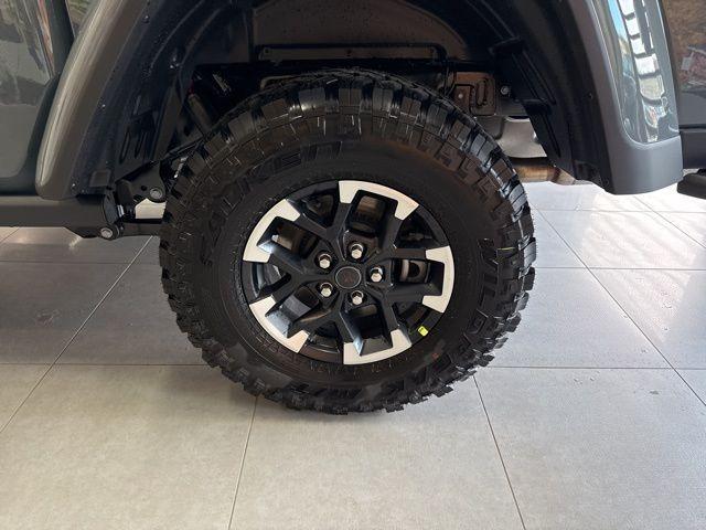 new 2026 Jeep Gladiator car, priced at $61,780