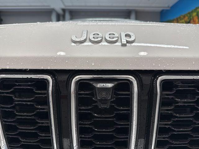 new 2025 Jeep Grand Cherokee car, priced at $47,715