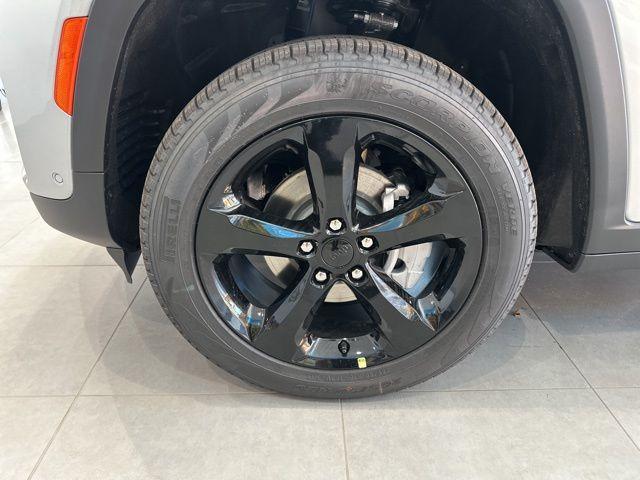 new 2025 Jeep Grand Cherokee car, priced at $48,410