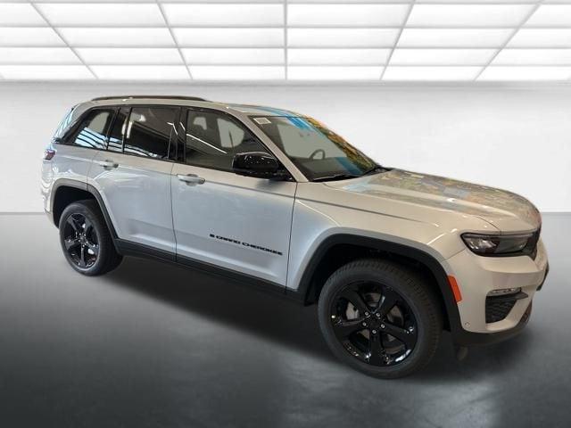 new 2025 Jeep Grand Cherokee car, priced at $48,410