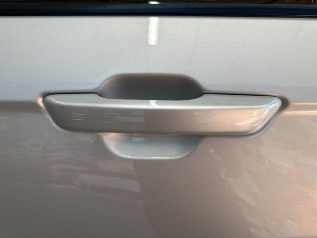 new 2025 Jeep Grand Cherokee car, priced at $48,410