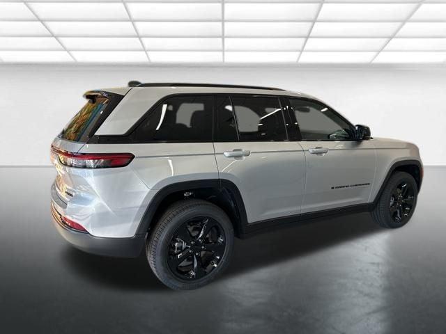 new 2025 Jeep Grand Cherokee car, priced at $48,410