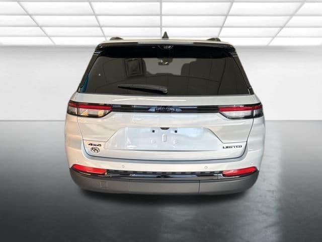 new 2025 Jeep Grand Cherokee car, priced at $48,410