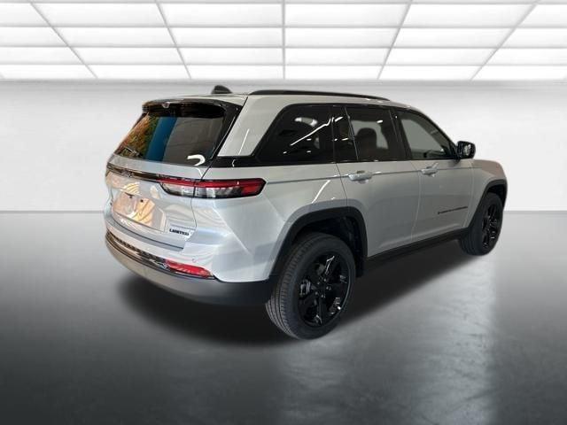 new 2025 Jeep Grand Cherokee car, priced at $48,410