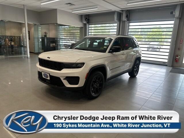 new 2025 Jeep Grand Cherokee car, priced at $39,115