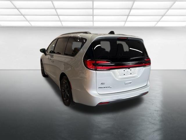new 2026 Chrysler Pacifica car, priced at $45,475