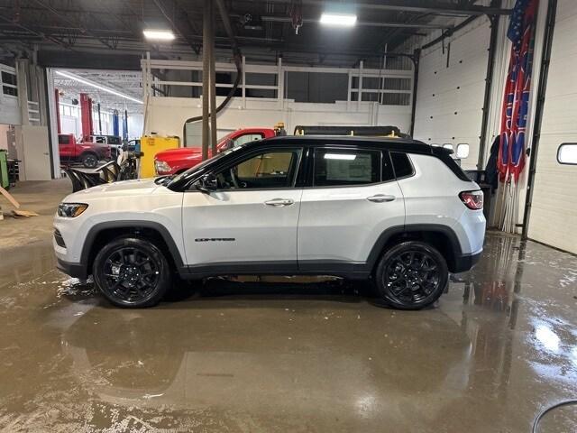 new 2024 Jeep Compass car, priced at $36,405