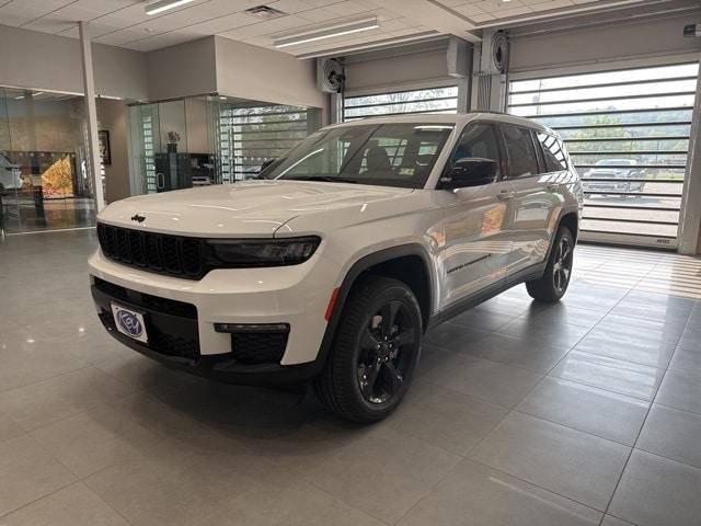 new 2025 Jeep Grand Cherokee L car, priced at $47,917