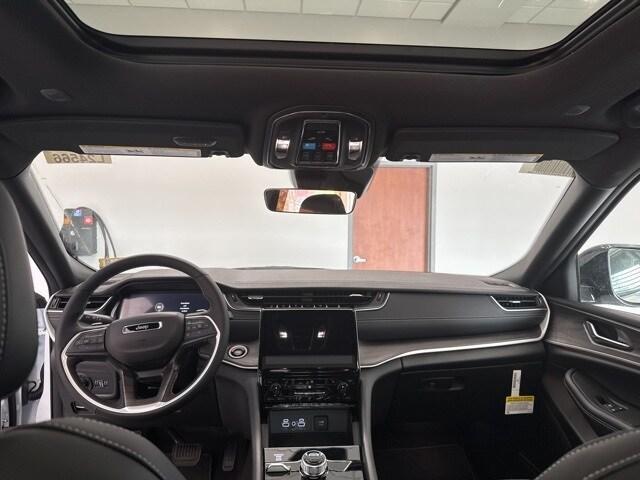new 2025 Jeep Grand Cherokee L car, priced at $47,917