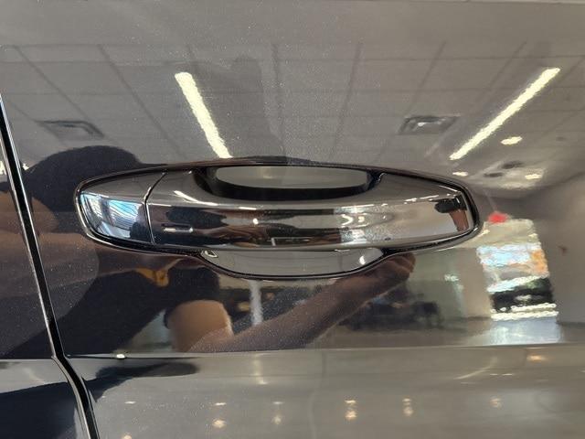 used 2024 Volkswagen Atlas car, priced at $32,999