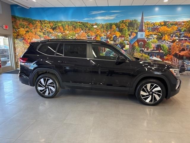 used 2024 Volkswagen Atlas car, priced at $32,999