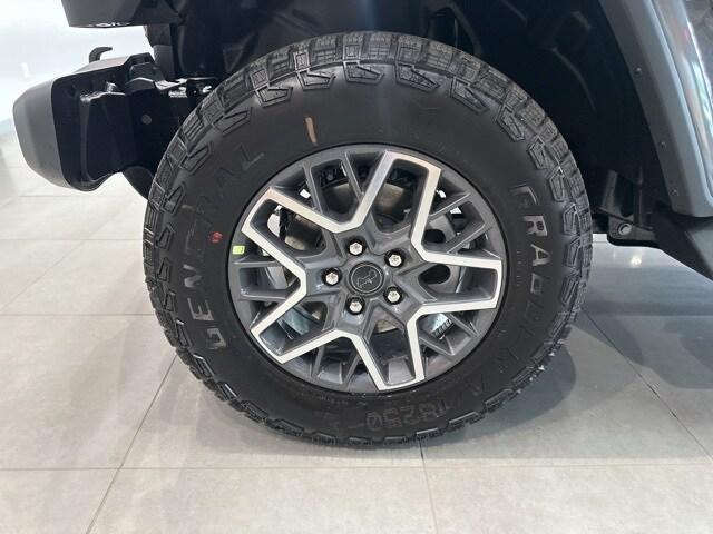 new 2025 Jeep Wrangler car, priced at $51,917