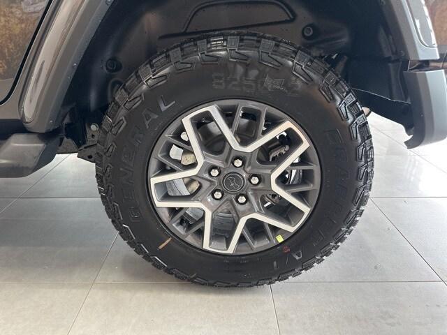 new 2025 Jeep Wrangler car, priced at $51,917