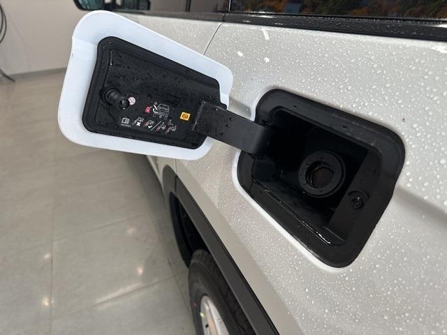new 2025 Jeep Grand Cherokee L car, priced at $40,334
