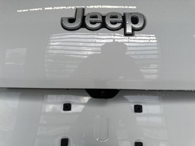 new 2025 Jeep Grand Cherokee L car, priced at $42,825