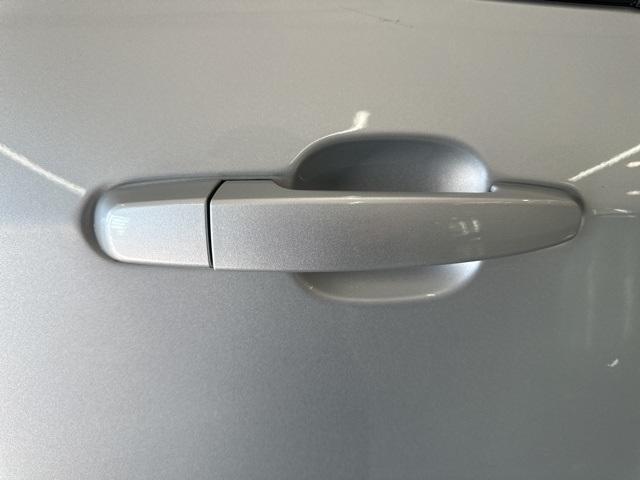 used 2021 Chevrolet Equinox car, priced at $18,795