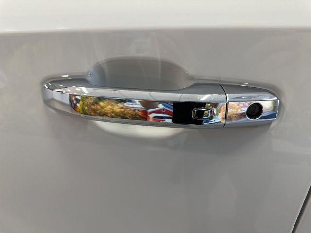 used 2024 GMC Sierra 1500 car, priced at $41,995