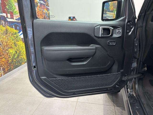 new 2026 Jeep Wrangler car, priced at $52,285