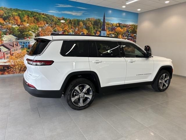 new 2025 Jeep Grand Cherokee L car, priced at $50,742