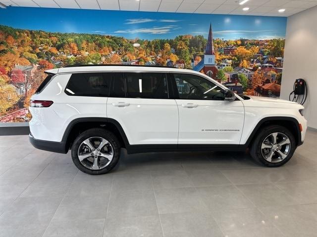new 2025 Jeep Grand Cherokee L car, priced at $52,065