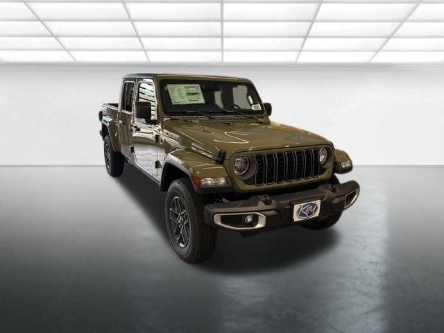 new 2025 Jeep Gladiator car, priced at $47,045