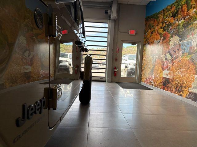 new 2025 Jeep Gladiator car, priced at $47,045