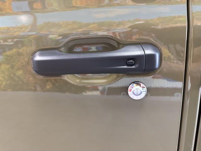 new 2025 Jeep Gladiator car, priced at $47,045