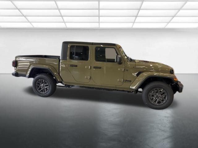 new 2025 Jeep Gladiator car, priced at $47,045