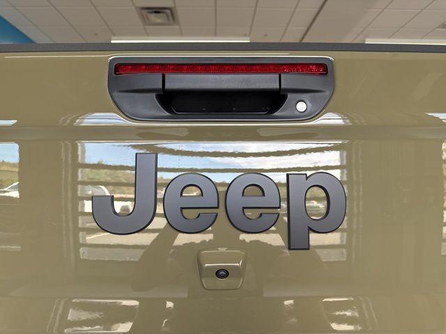 new 2025 Jeep Gladiator car, priced at $47,045