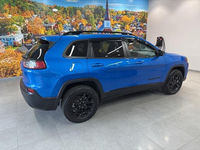 used 2023 Jeep Cherokee car, priced at $24,975