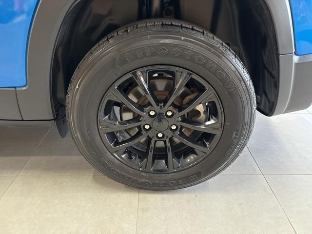 used 2023 Jeep Cherokee car, priced at $24,975
