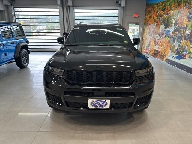 new 2025 Jeep Grand Cherokee L car, priced at $43,875
