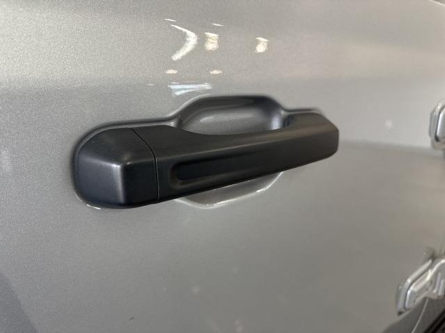 used 2021 Jeep Gladiator car, priced at $30,995