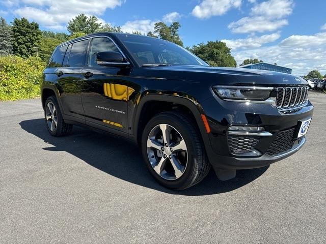 new 2024 Jeep Grand Cherokee car, priced at $48,610