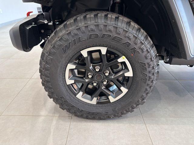 new 2025 Jeep Gladiator car, priced at $54,180