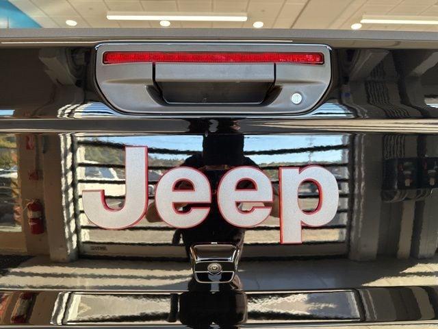 new 2025 Jeep Gladiator car, priced at $54,180