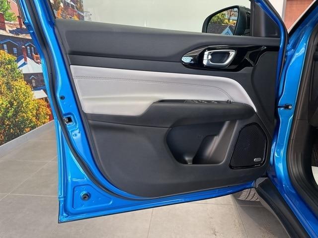 new 2025 Jeep Compass car, priced at $34,618