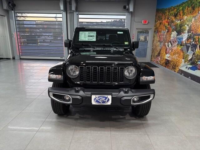 new 2025 Jeep Gladiator car, priced at $47,045