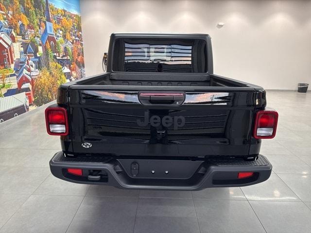 new 2025 Jeep Gladiator car, priced at $47,045