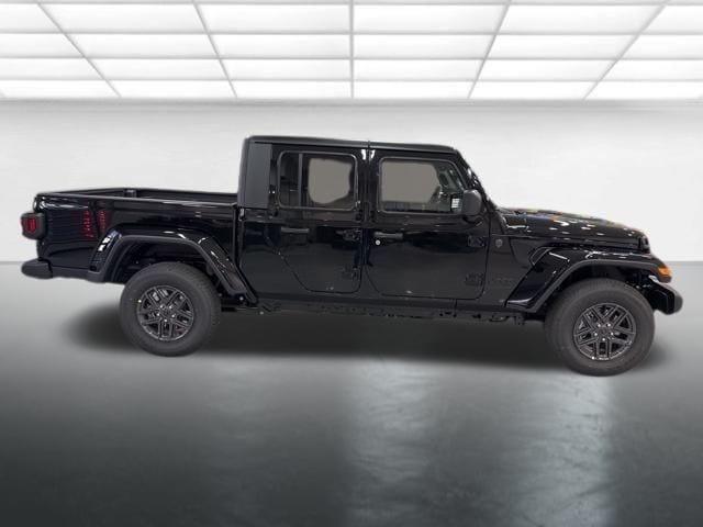 new 2025 Jeep Gladiator car, priced at $47,045
