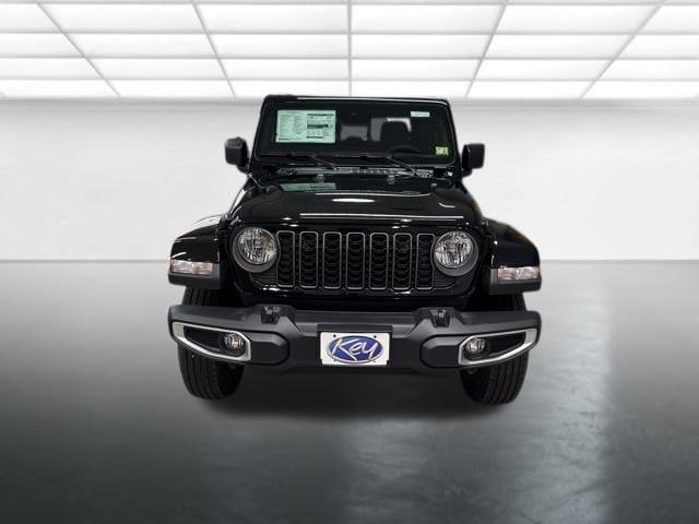 new 2025 Jeep Gladiator car, priced at $47,045