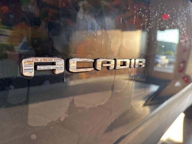 used 2023 GMC Acadia car, priced at $27,595