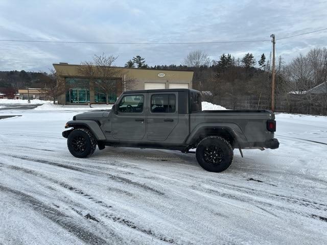 used 2022 Jeep Gladiator car, priced at $31,998