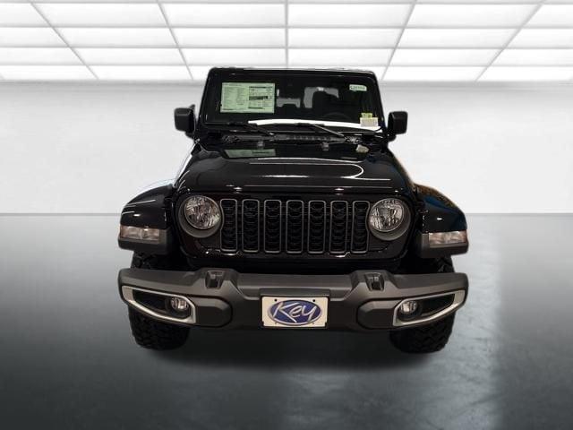 new 2025 Jeep Gladiator car, priced at $45,660