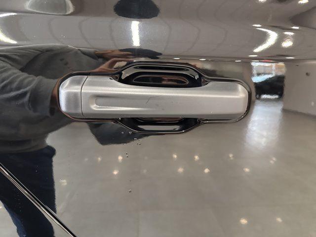 new 2025 Jeep Gladiator car, priced at $45,660