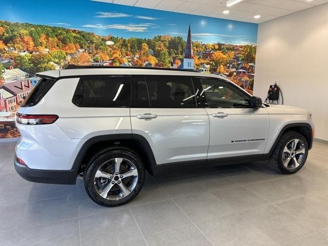 new 2024 Jeep Grand Cherokee L car, priced at $47,670