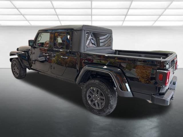 new 2026 Jeep Gladiator car, priced at $48,630