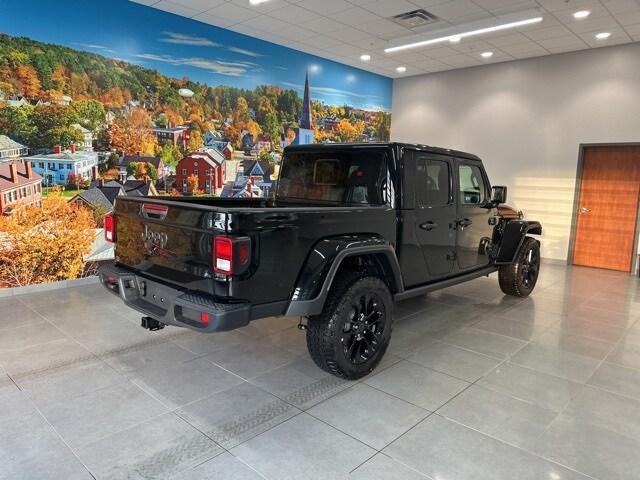 new 2025 Jeep Gladiator car, priced at $41,180