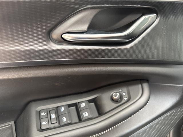 new 2025 Jeep Grand Cherokee car, priced at $39,233